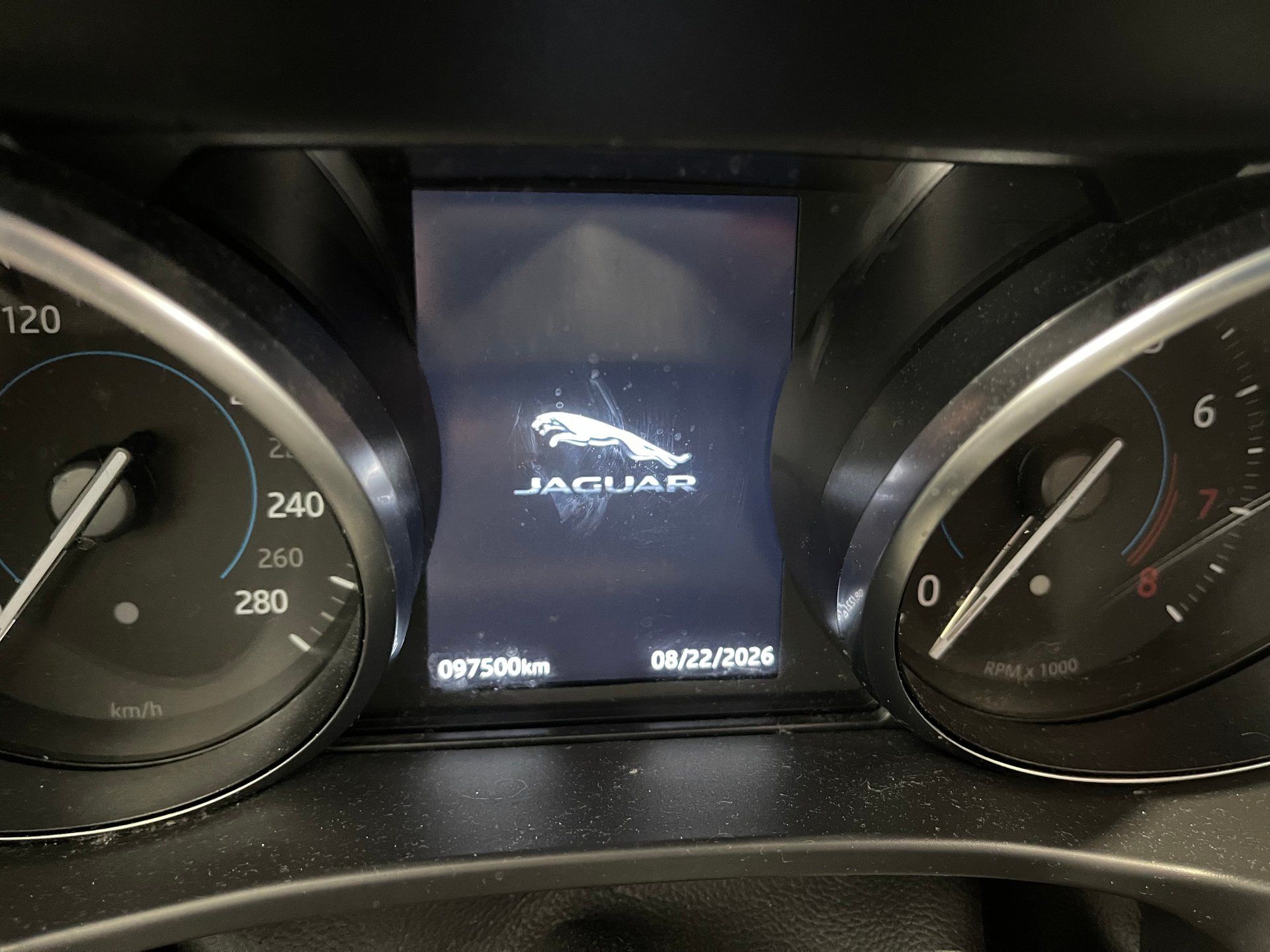 Jaguar F-PACE 2019 - Thumbnail 4