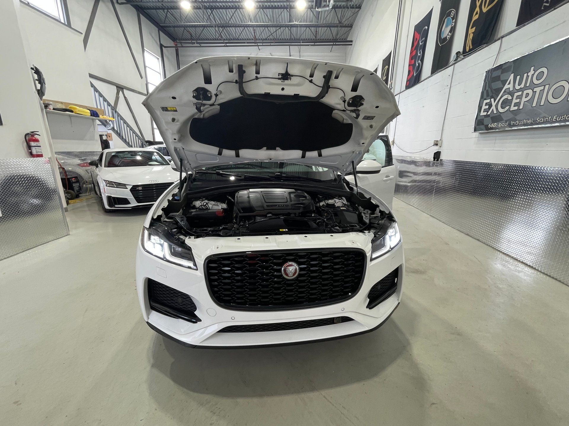 Jaguar F-PACE 2022 - Thumbnail 41