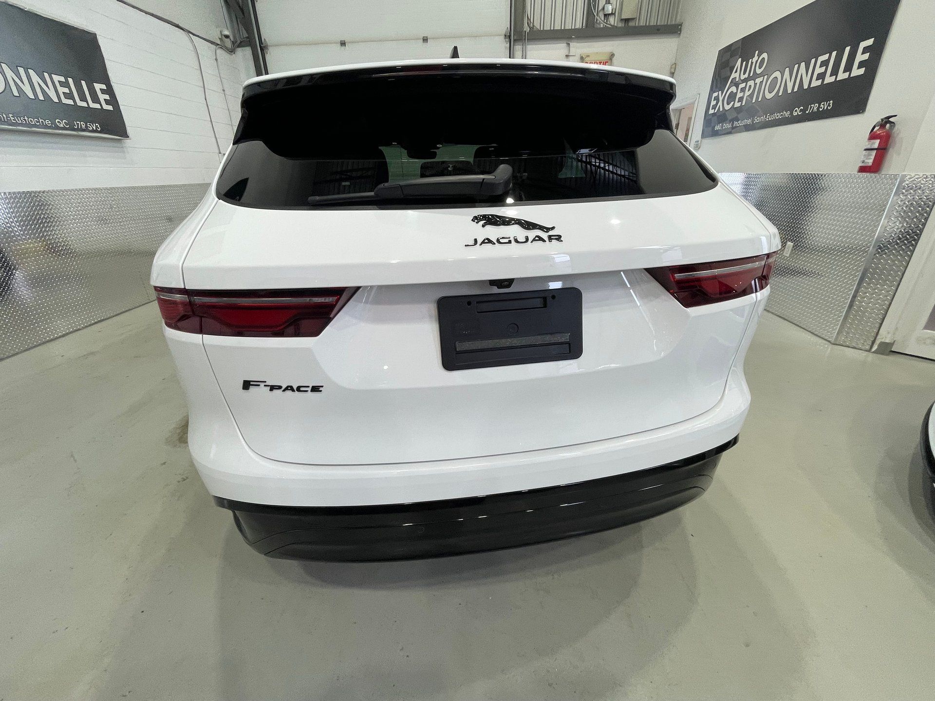 Jaguar F-PACE 2022 - Thumbnail 13