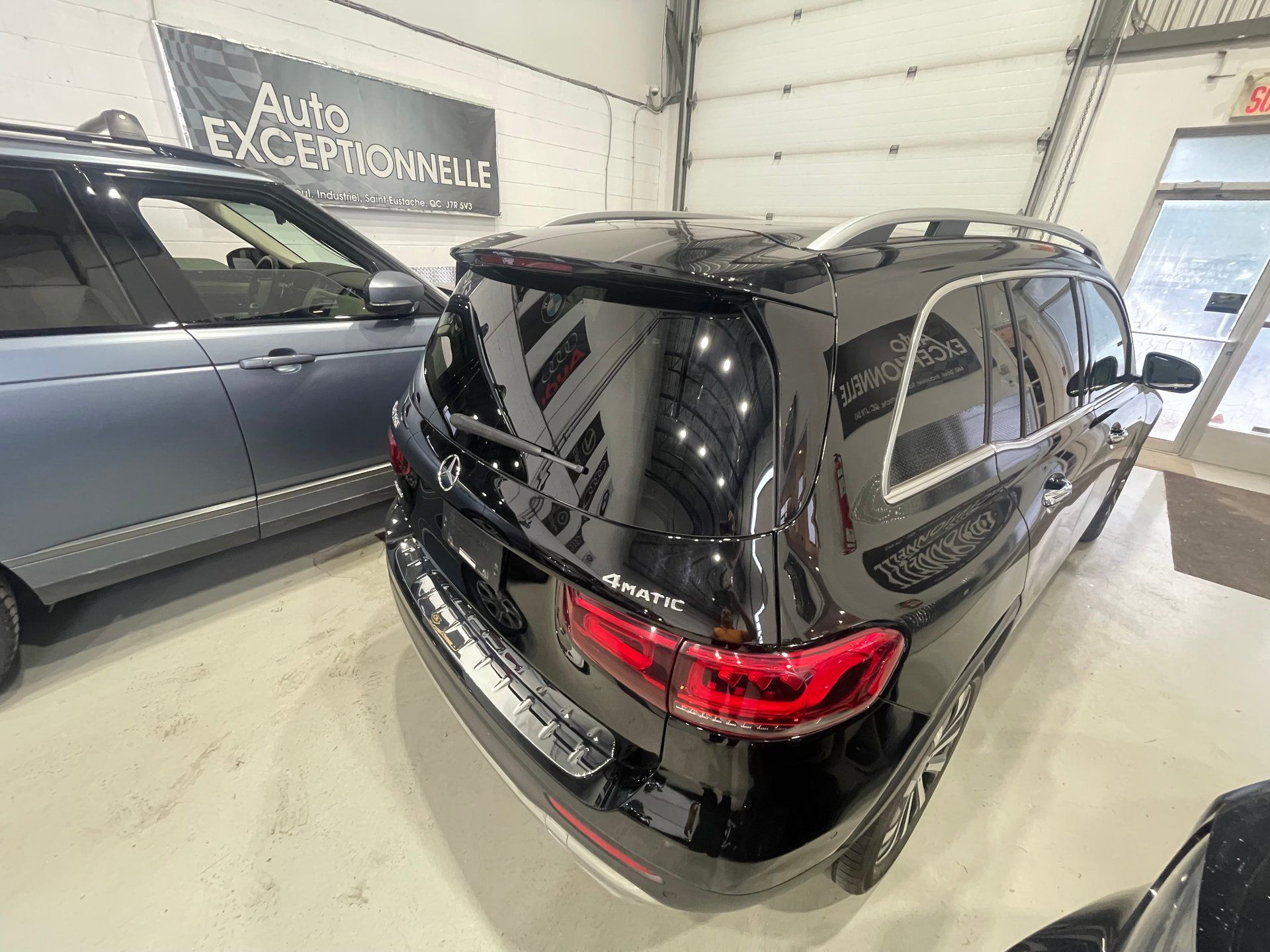 Mercedes-Benz GLB 250 2023 - Thumbnail 13