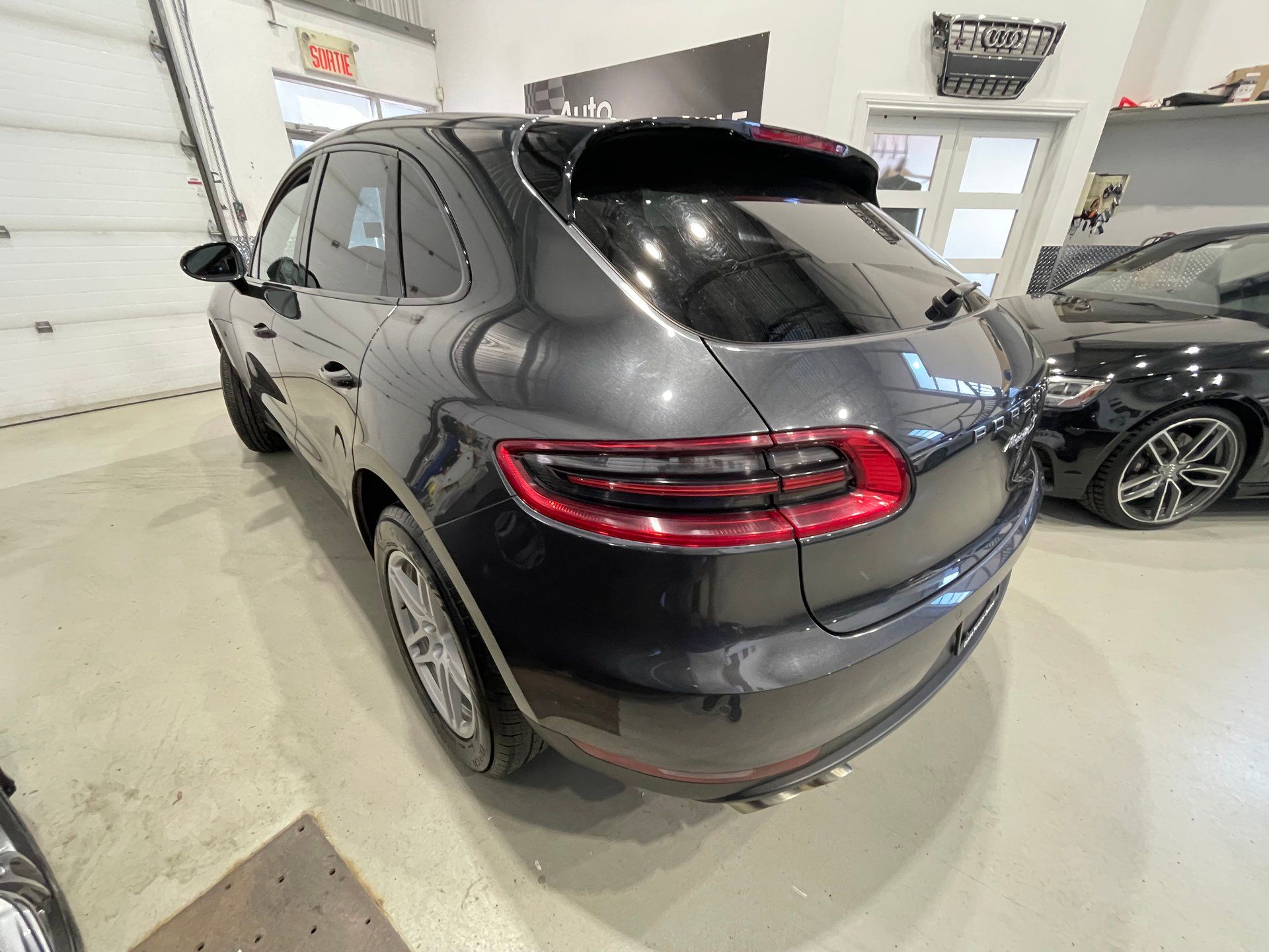 Porsche Macan 2017 - Thumbnail 10