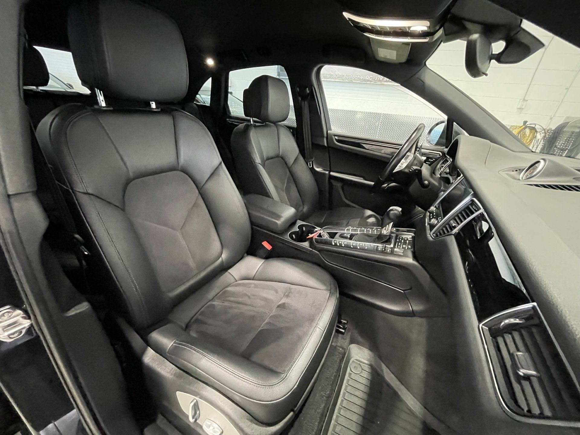 Porsche Macan 2017 - Thumbnail 18