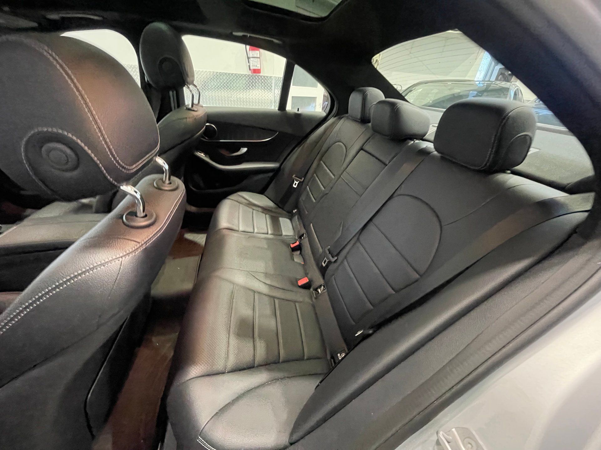 Mercedes-Benz C 300 2021 - Thumbnail 26