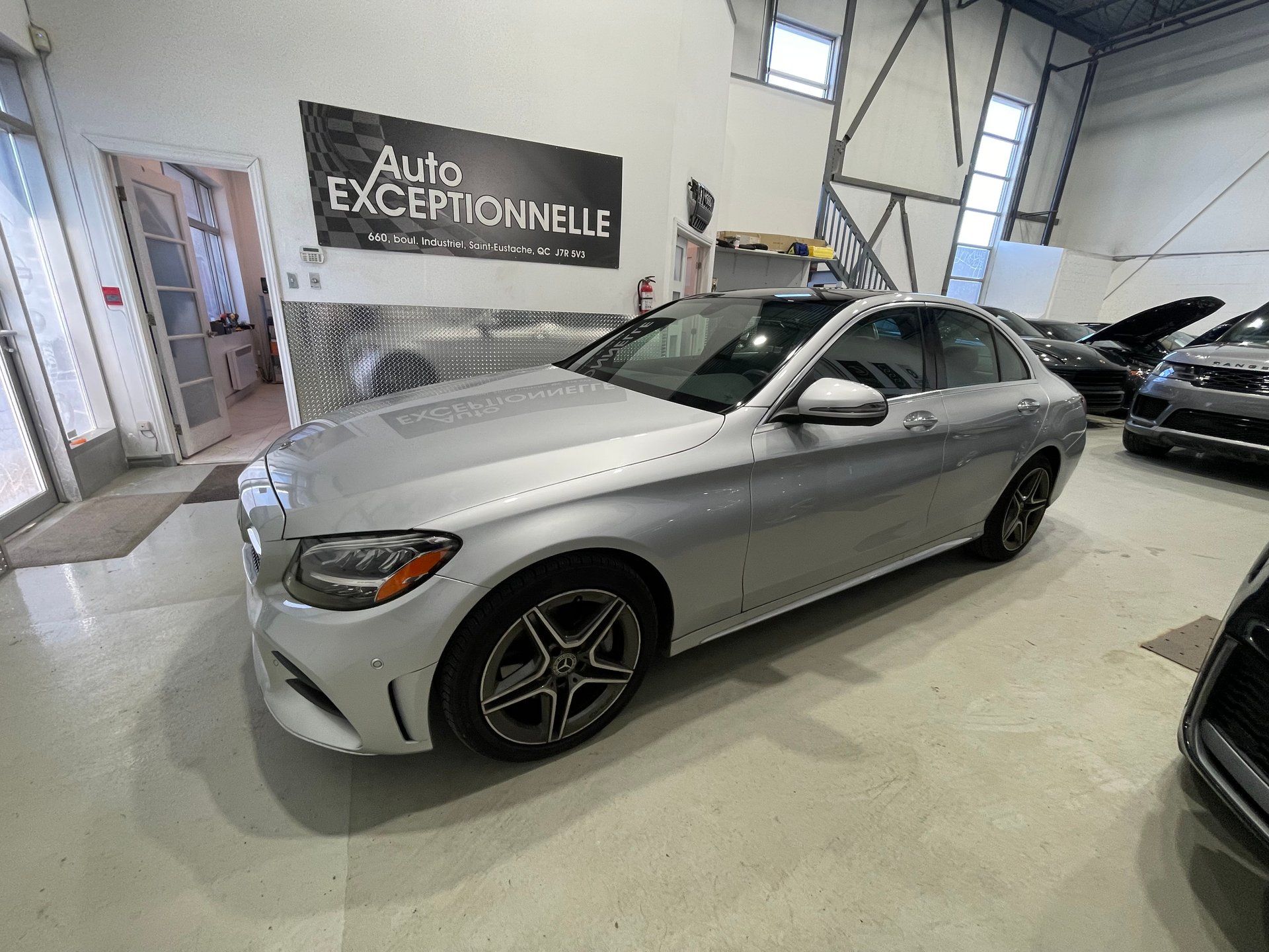 Mercedes-Benz C 300 2021 - Thumbnail 10
