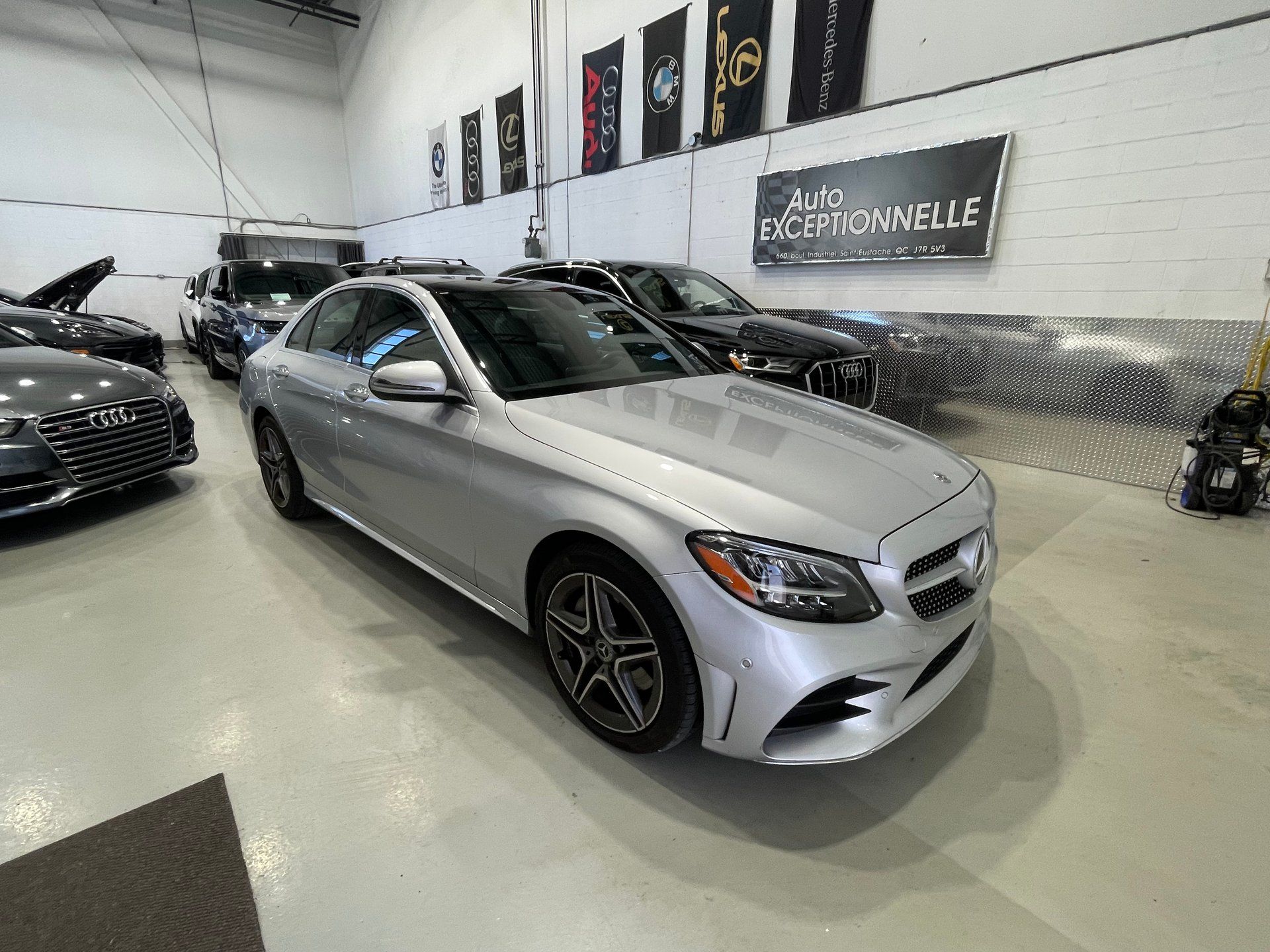 Mercedes-Benz C 300 2021 - Thumbnail 3