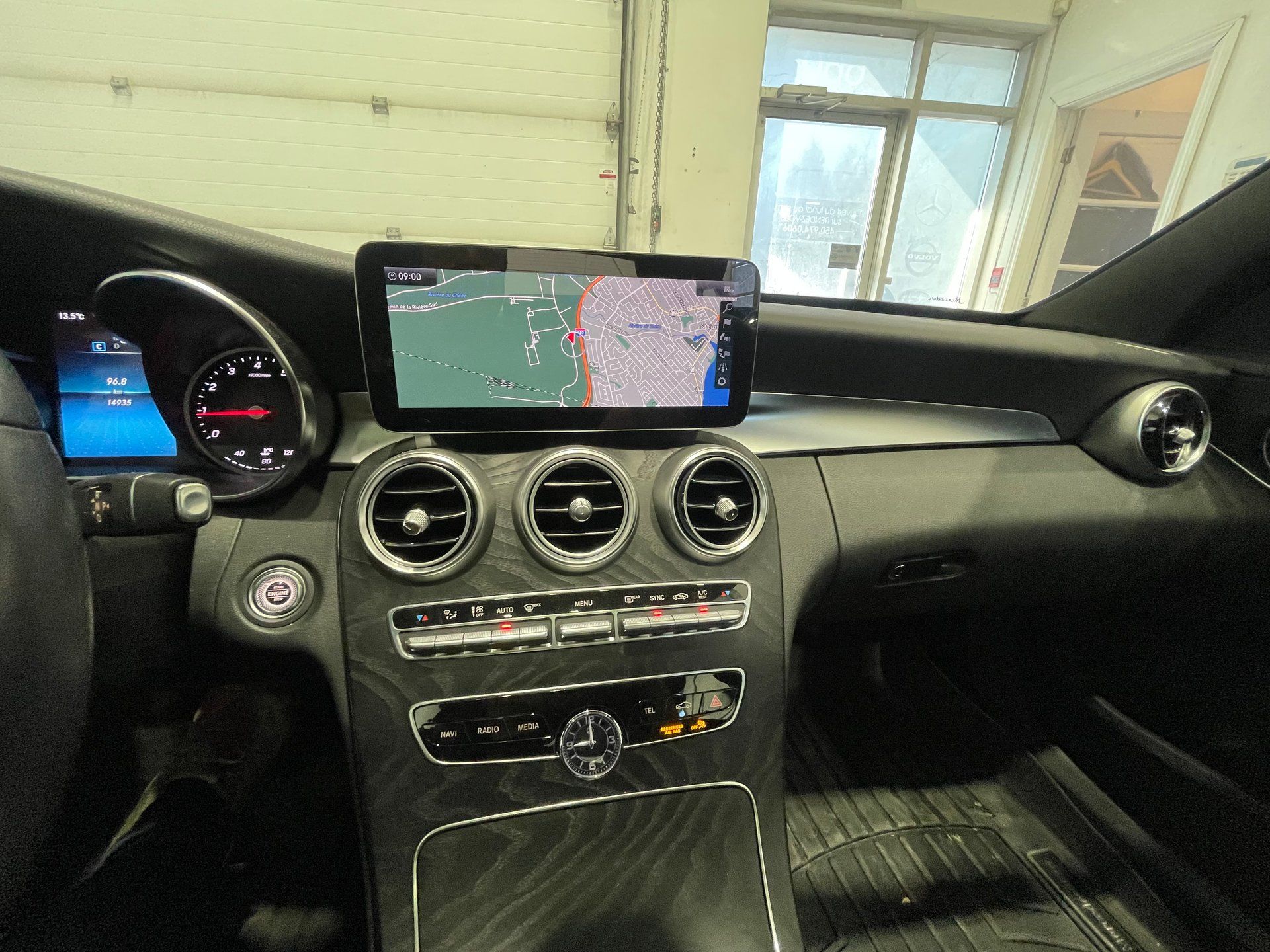 Mercedes-Benz C 300 2021 - Thumbnail 35